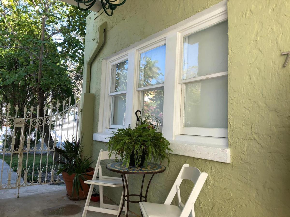 Private Studio With Free Parking Miami Esterno foto