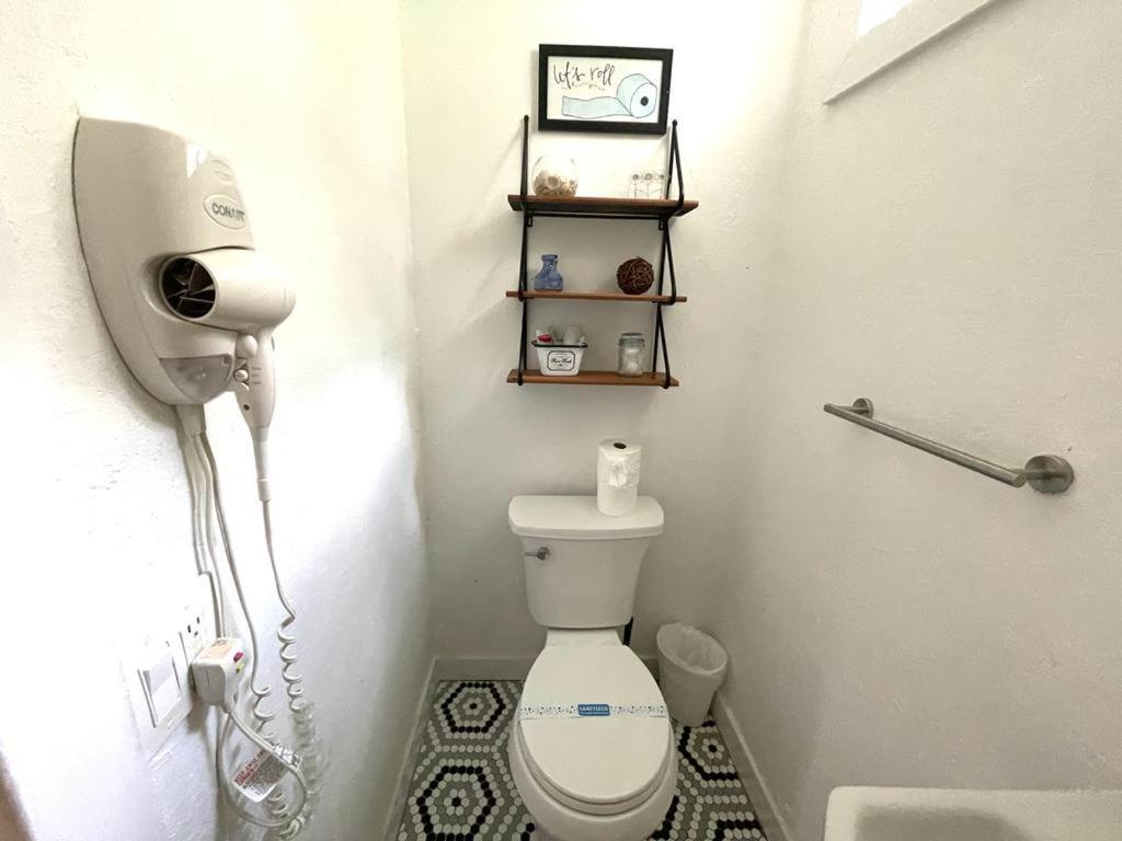 Private Studio With Free Parking Miami Esterno foto